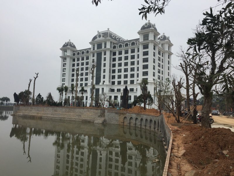 KHÁCH SẠN TÂY HỒ